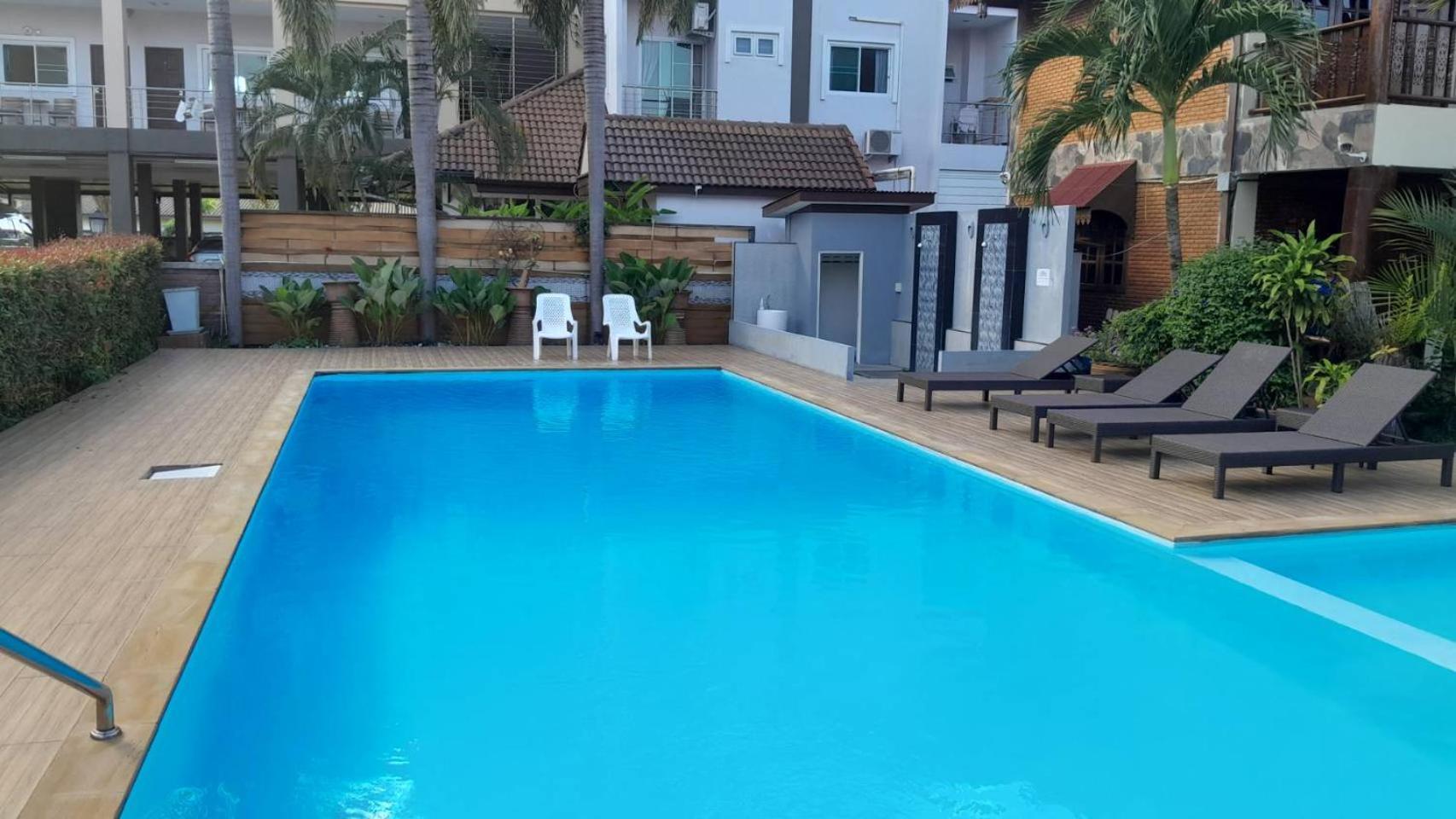 Ben Guesthouse Chiang Rai Bagian luar foto